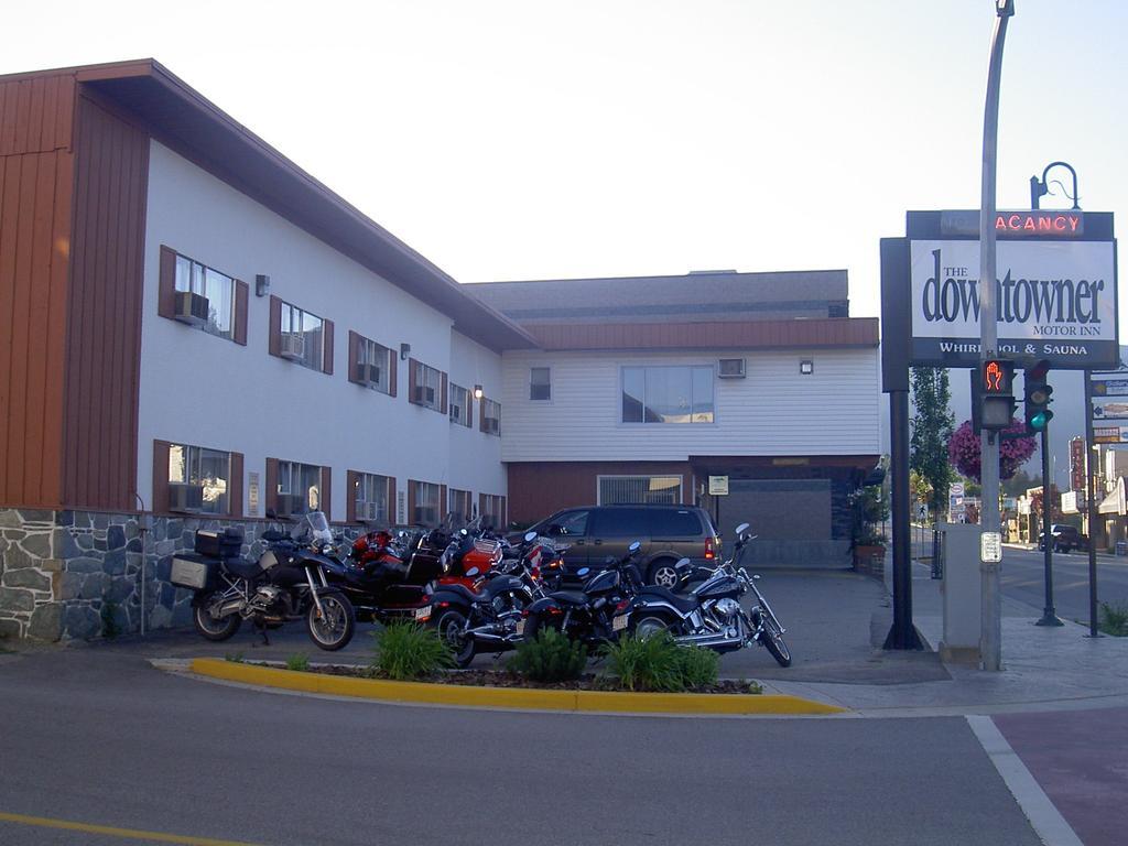 Downtowner Motor Inn Creston Zewnętrze zdjęcie