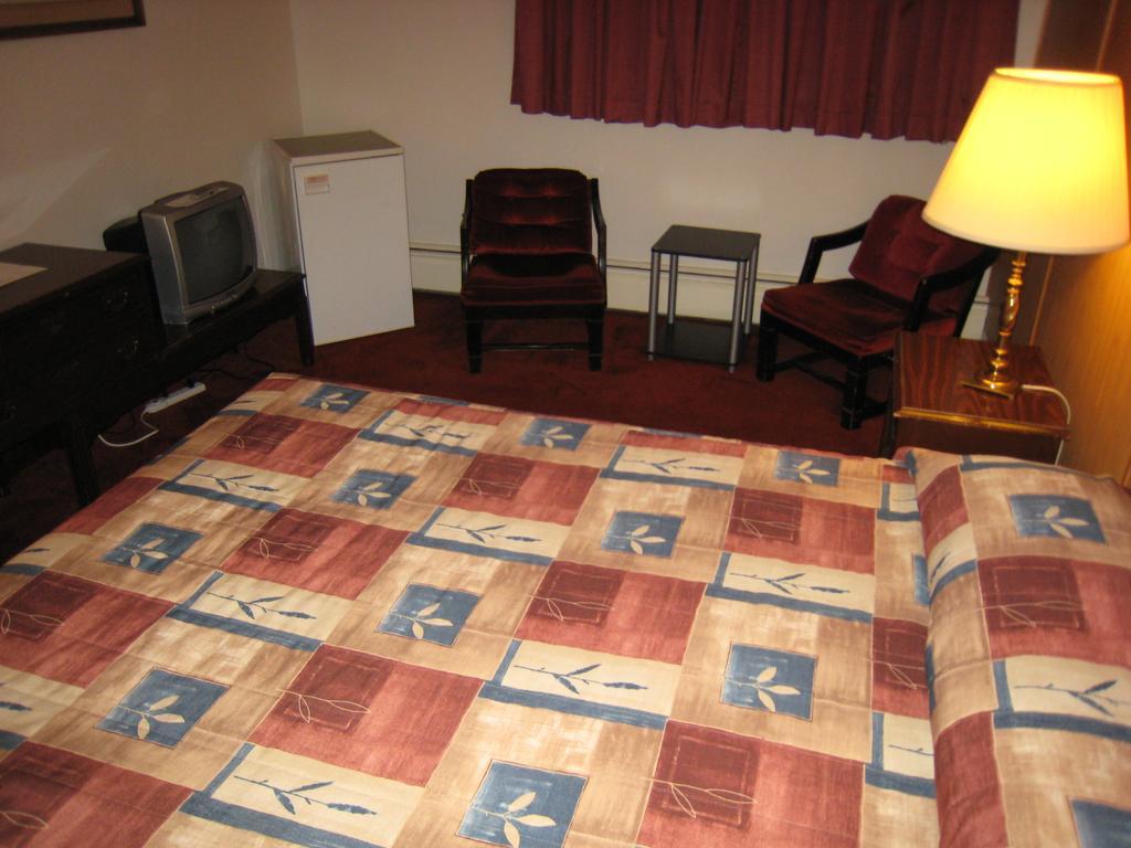 Downtowner Motor Inn Creston Pokój zdjęcie