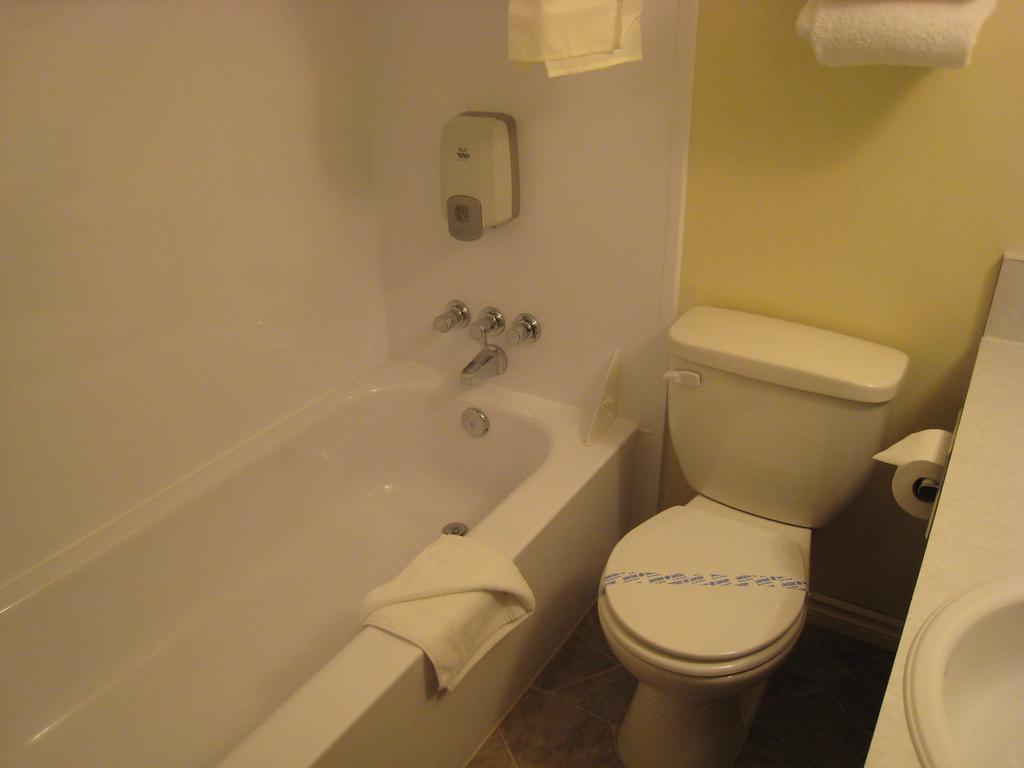 Downtowner Motor Inn Creston Pokój zdjęcie