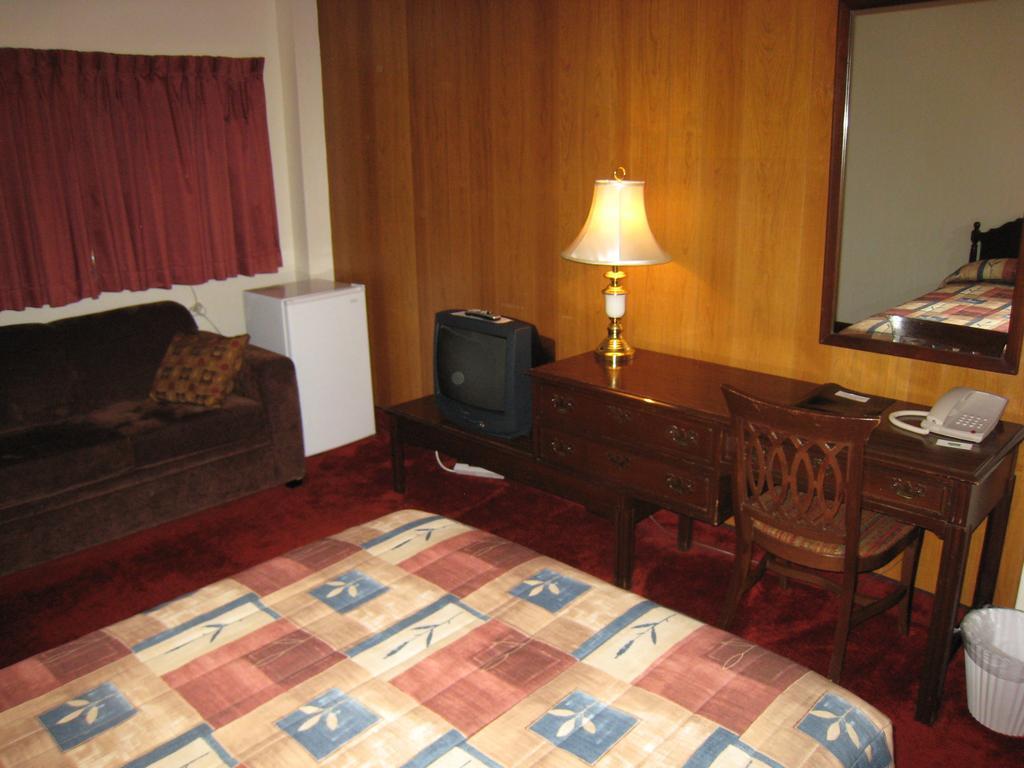 Downtowner Motor Inn Creston Pokój zdjęcie