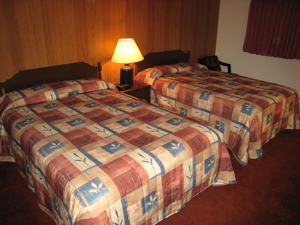 Downtowner Motor Inn Creston Pokój zdjęcie