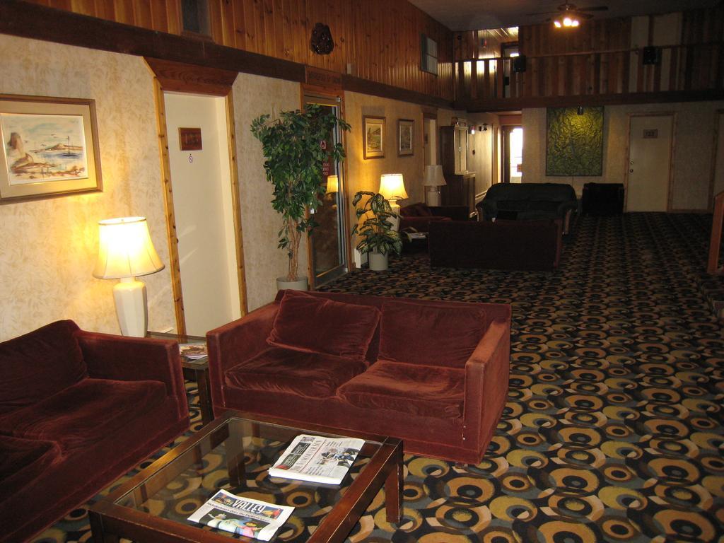 Downtowner Motor Inn Creston Zewnętrze zdjęcie